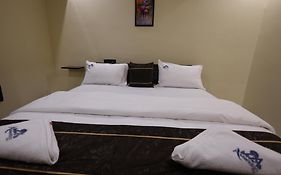A Meridian Stay